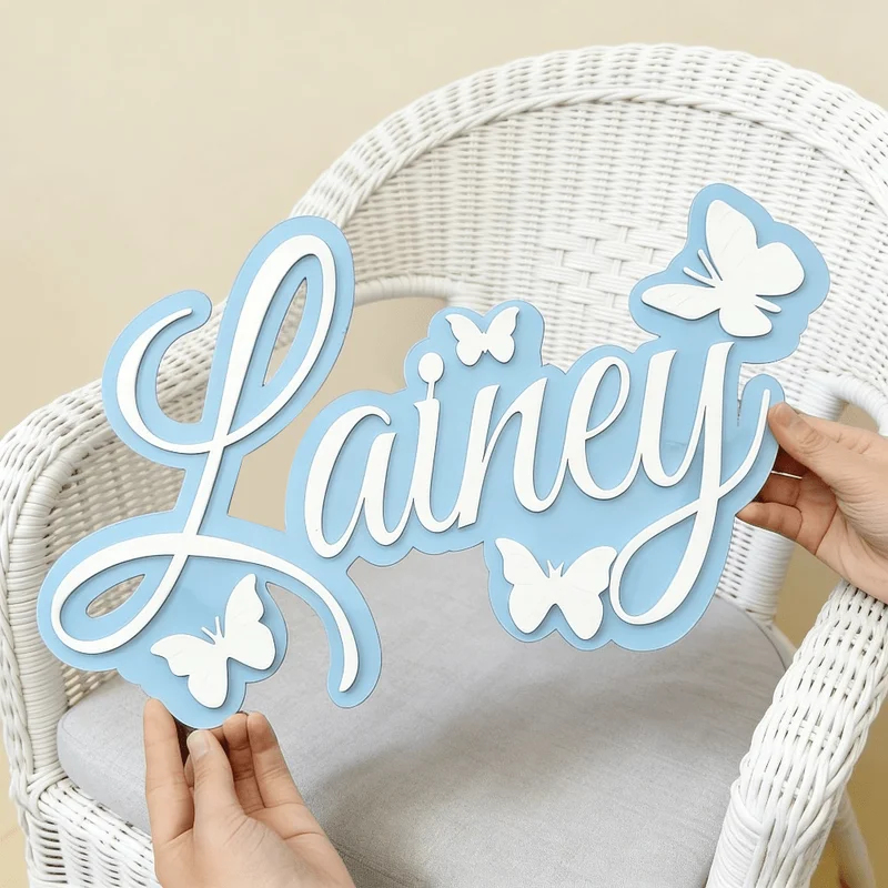 Baby Nursery Kids - لوحة اسم الطفل المخصصة، تصميم أزرق